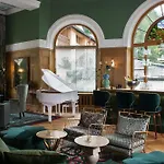 Walther - Relais & Chateaux 4* بونتريسنا